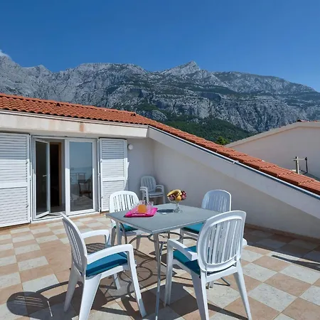 Vele Duplex-wohnung Mit Terrassen Und Meerblick By Interhome Makarska