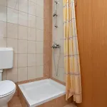 Apartman Vele Duplex-wohnung Mit Terrassen Und Meerblick By Interhome Makarska