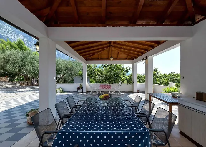 Vele Duplex-wohnung Mit Terrassen Und Meerblick By Interhome Apartment